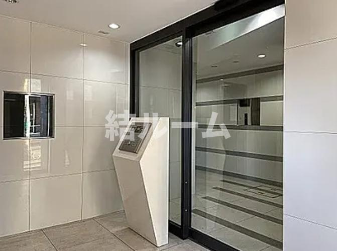 豊島区北大塚３丁目の賃貸マンションのエントランス