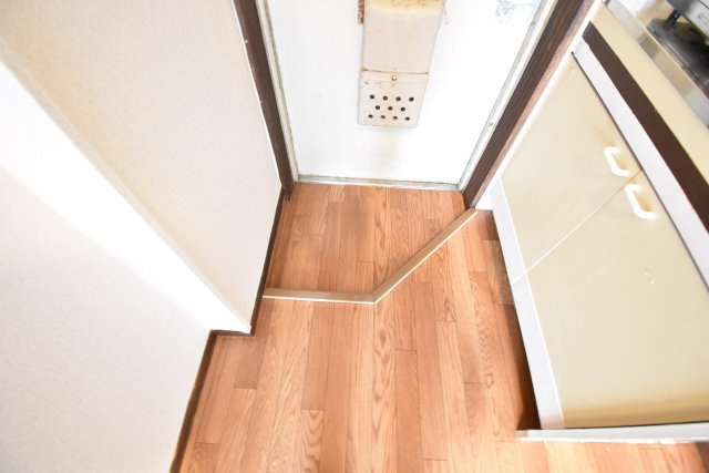 メゾン杉本の玄関