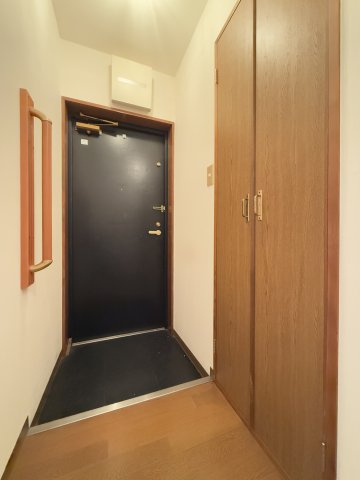 メゾンインクスあびこの玄関