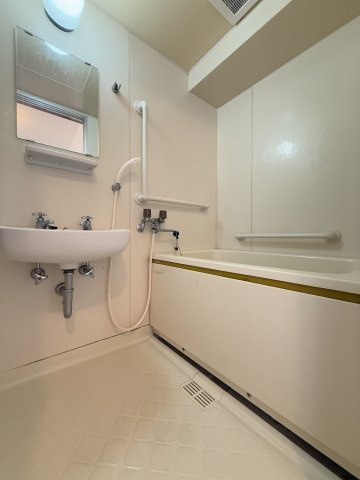 メゾンインクスあびこの浴室