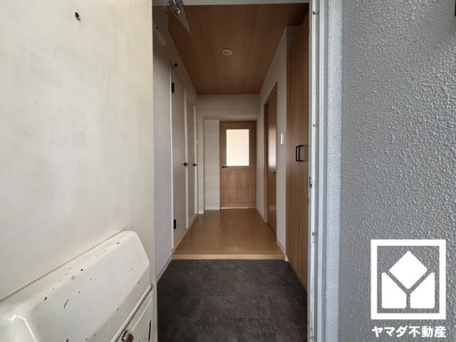 ハイム伏見Ｃ棟の玄関