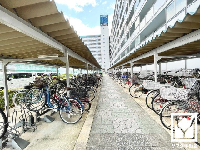 ハイム伏見Ｃ棟の駐輪場