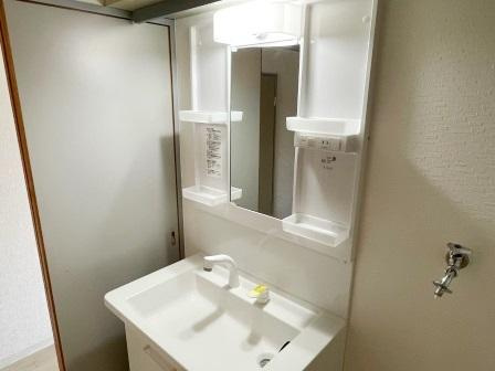 プリムローズ若海の洗面所|使いやすい洗面所です