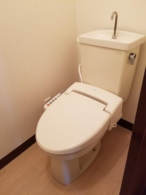 メゾンカワイのトイレ