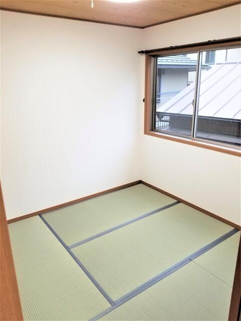 メゾンカワイ第９の和室