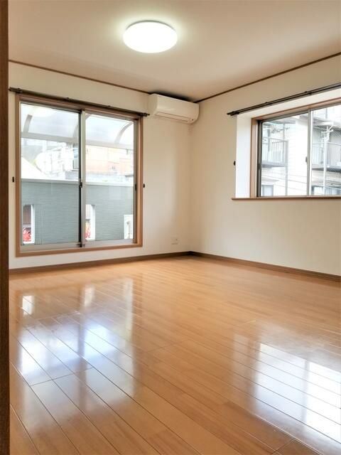 メゾンカワイ第９の居間・リビング