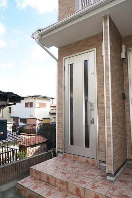 メゾンカワイ第９のエントランス