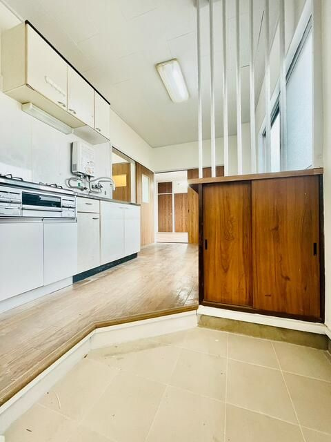 サン南ビルの玄関