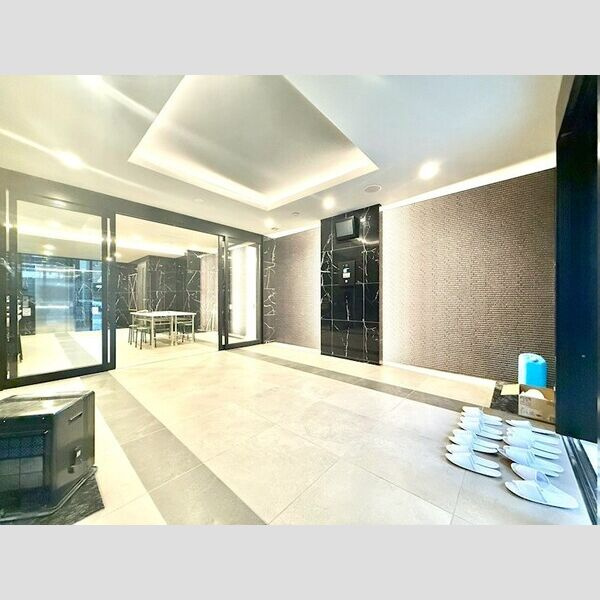 エスリード名古屋サザンプレイスのエントランス