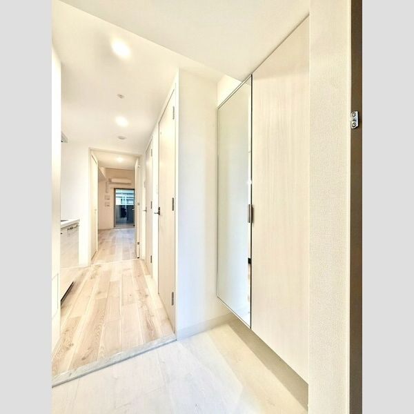 エスリード名古屋サザンプレイスの玄関