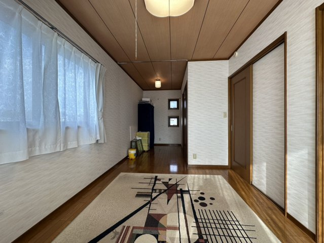 加古川市別府町新野辺　中古戸建の洋室