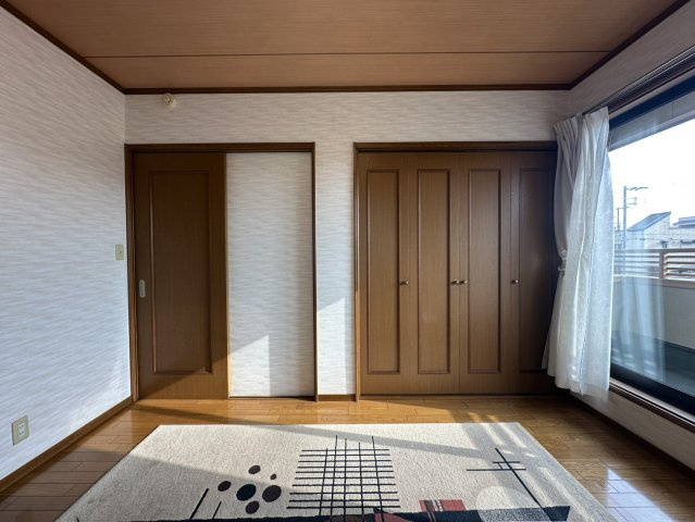 加古川市別府町新野辺　中古戸建の洋室