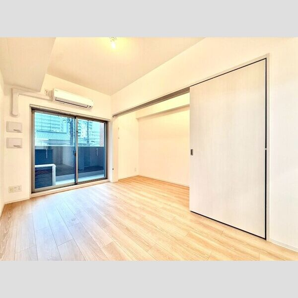 エスリード名古屋サザンプレイスの居間・リビング