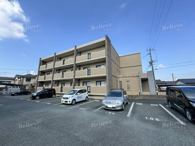 キャッスルコートの外観|綺麗な外観です☆