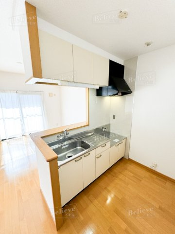 キャッスルコートのキッチン|使い勝手の良いカウンターキッチン♪