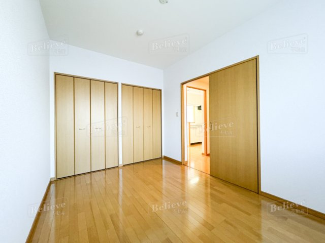 キャッスルコートの寝室|クローゼット付の寝室です☆