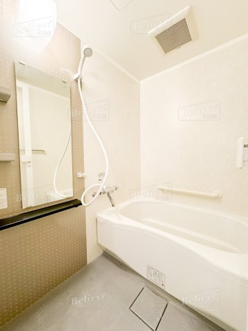 キャッスルコートの浴室|きれいなお風呂です♪