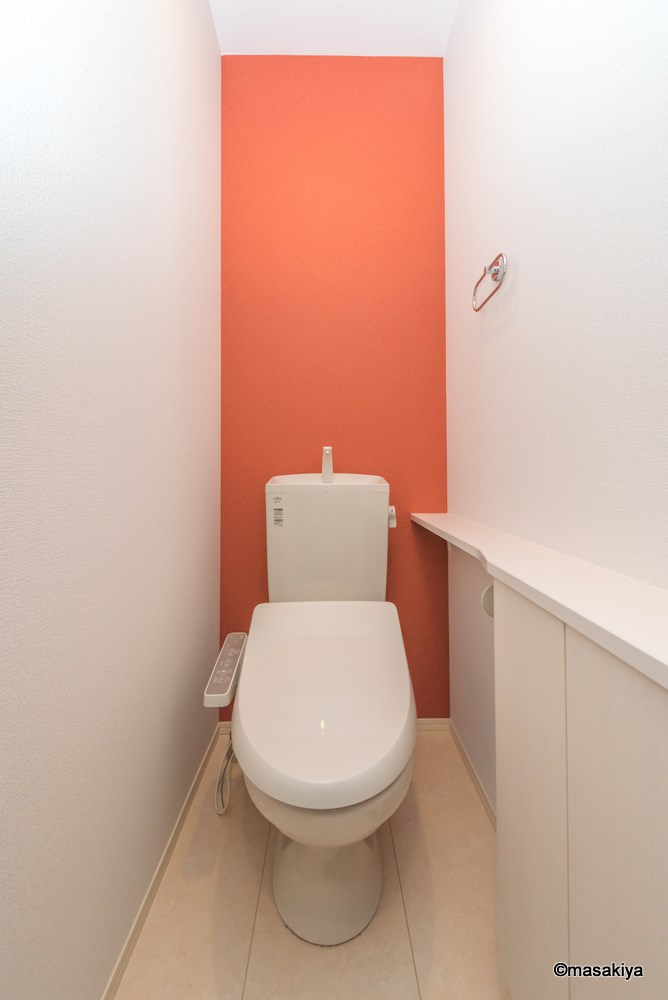 エミナーレのトイレ|トイレ　ウォシュレット付き