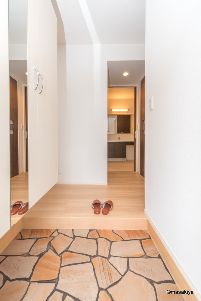 エミナーレの玄関|玄関