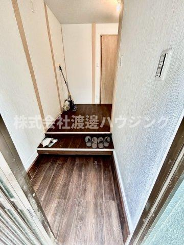 南市岡2丁目一戸建の玄関
