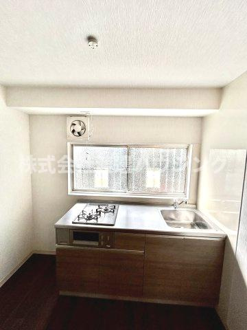 南市岡2丁目一戸建のキッチン