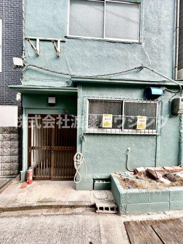 南市岡2丁目一戸建のエントランス