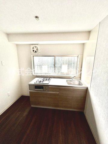 南市岡2丁目一戸建のキッチン