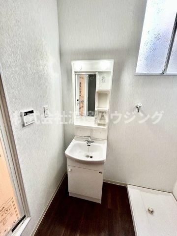 南市岡2丁目一戸建の洗面所