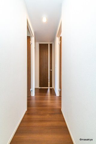 グランモアポムの玄関