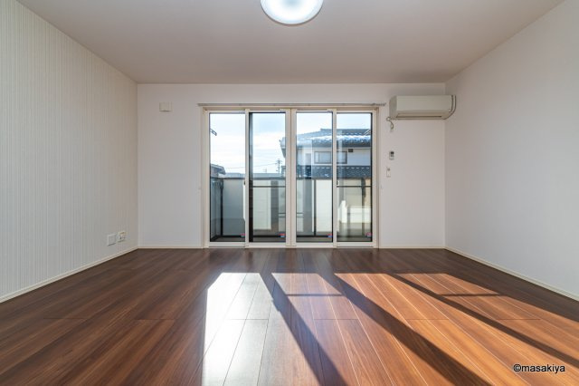 グランモアポムの居間・リビング|リビング