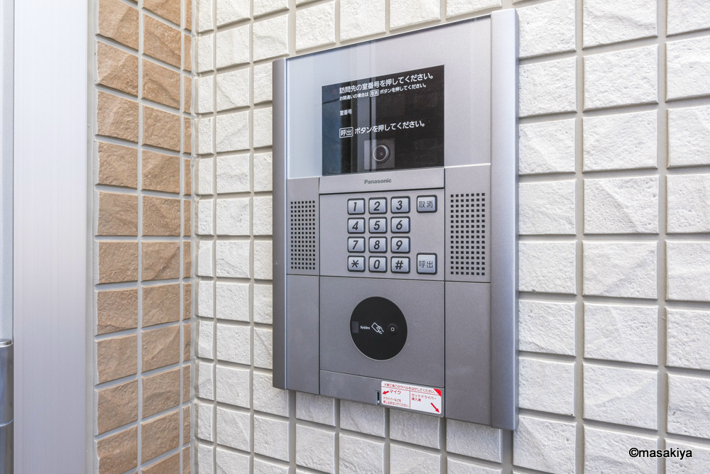 フローラ稲葉のエントランス|オートロック