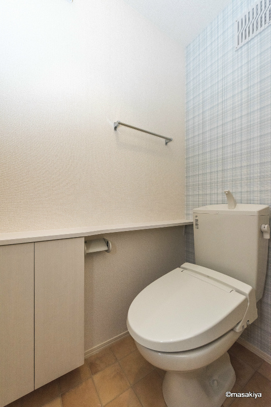 ラ・ヴェリテのトイレ|トイレ　ウォシュレット付き。