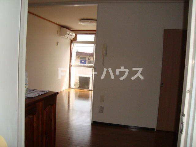 コーポ美松台の居間・リビング