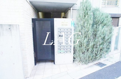 【エントランス】 | 三茶花壇 | エントランスです。