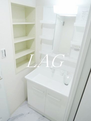 【洗面所】 | ロジェメント三軒茶屋 | 洗面台です。
