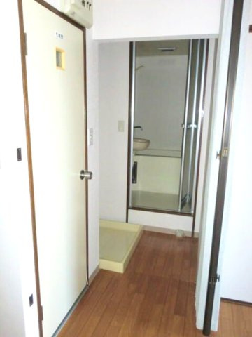 レイクヒルズの玄関