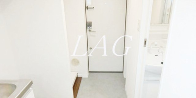 【玄関】 | b'CASA町田 | 玄関です。