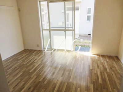 【居間・リビング】 | シャンプレンハイツ南成瀬V | 洋室のお部屋です。