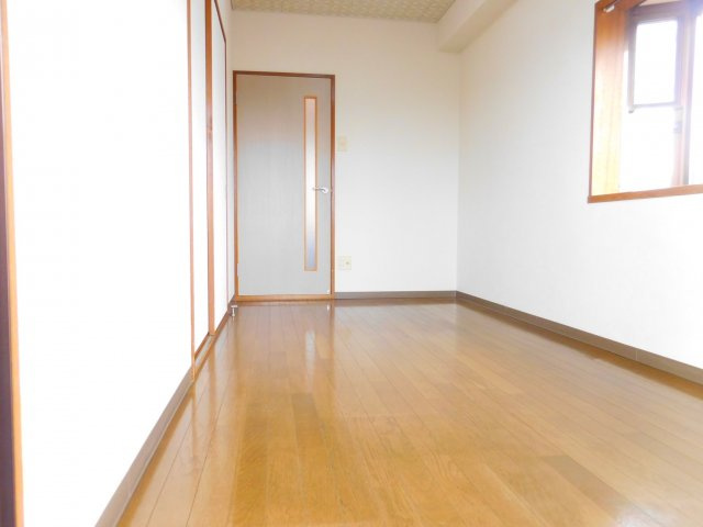 エンジェリ津之江の寝室