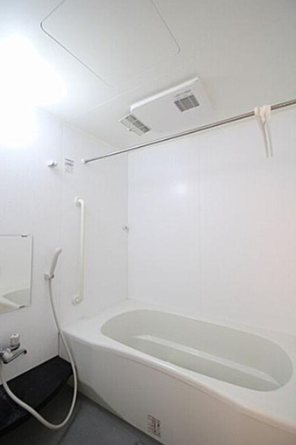 レガート上大岡の浴室