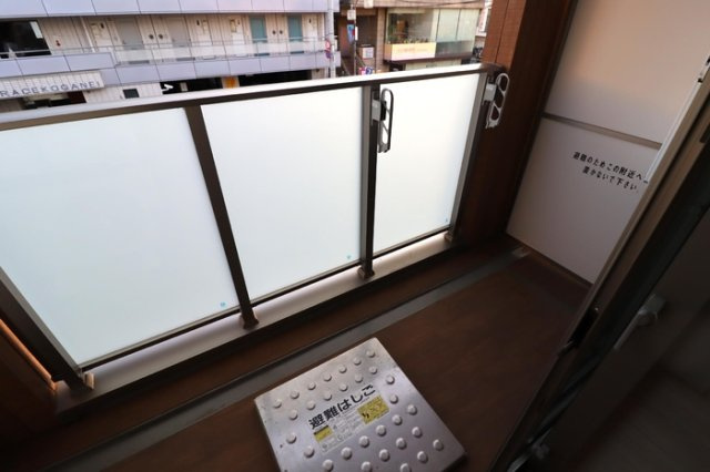 ディー・フラワーのバルコニー