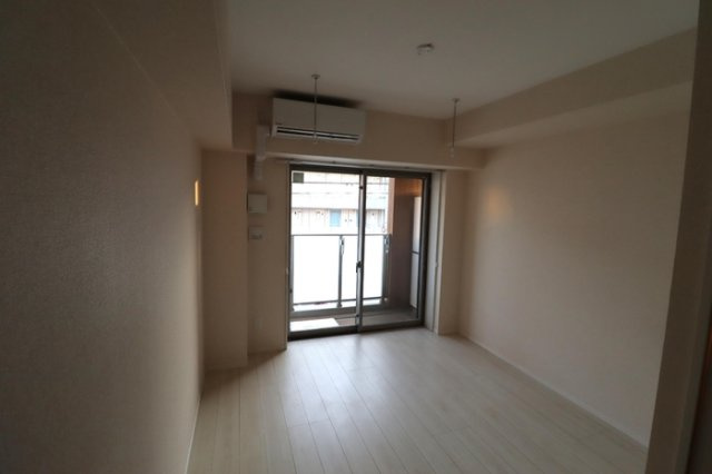 ディー・フラワーの洋室