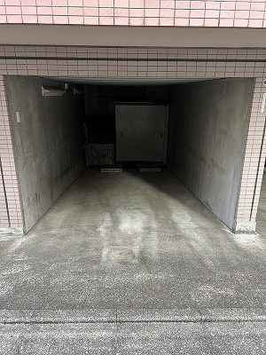 中野区弥生町３丁目の駐車場の駐車場