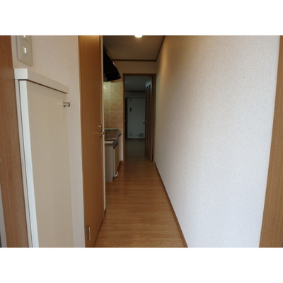 【玄関】 | 玄関前