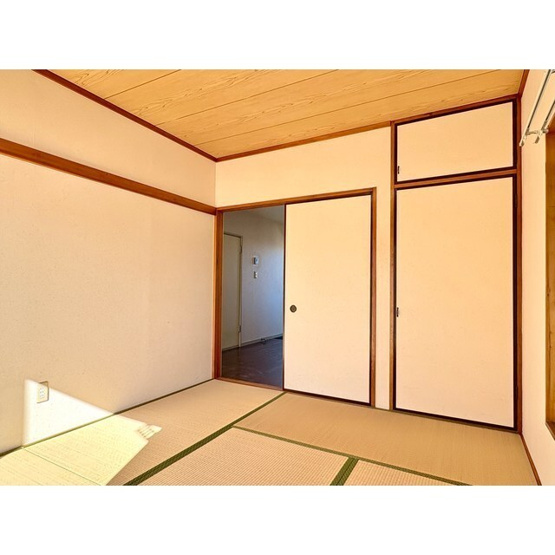 【居間・リビング】 | 曽我マンション | 和室