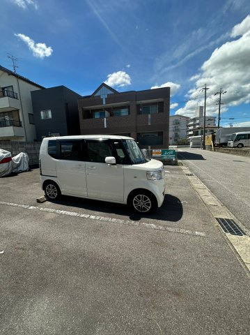	の駐車場