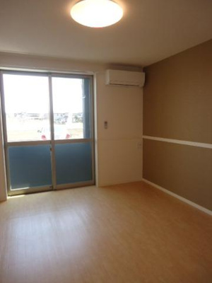 【居間・リビング】 | シンビー館Ⅱ棟 | リビング