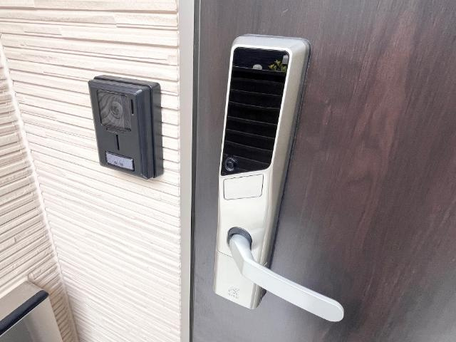 ｃａｓａ　ｓｅｒｅｎａ（カーサ　セレーナ）の内装|玄関電子錠