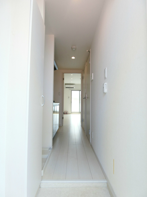 リブリ・プルミエリアの玄関