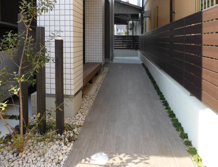 ラシーネ・梅田ＷＥＳＴのエントランス